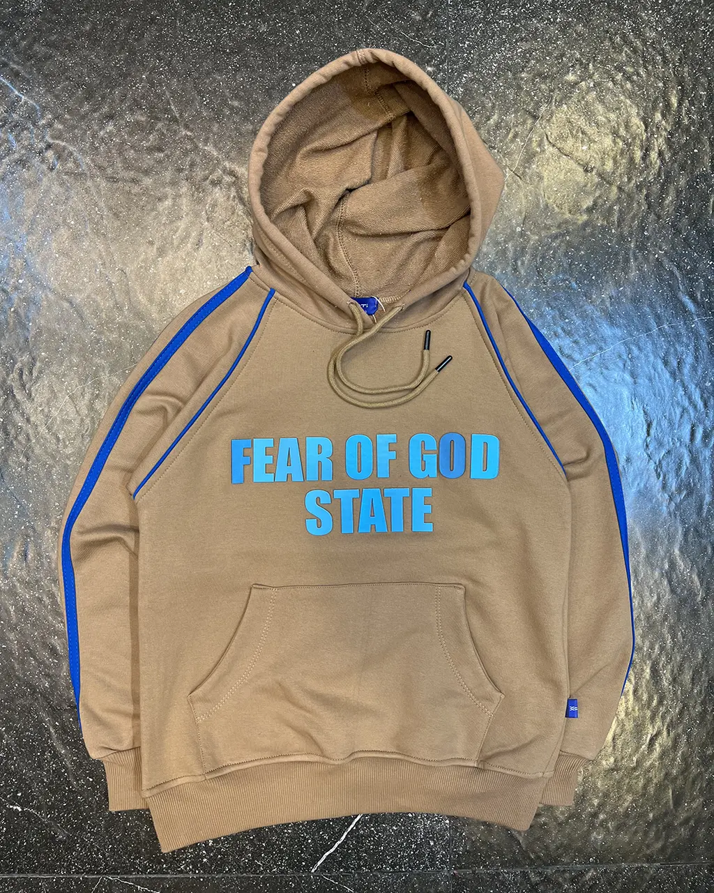 Teen-FEAR-OF-GOD-STATE-Raglan-Hoodie-Nescafe هودی FEAR OF GOD رنگ نسکافه ای بچگانه و نوجوان