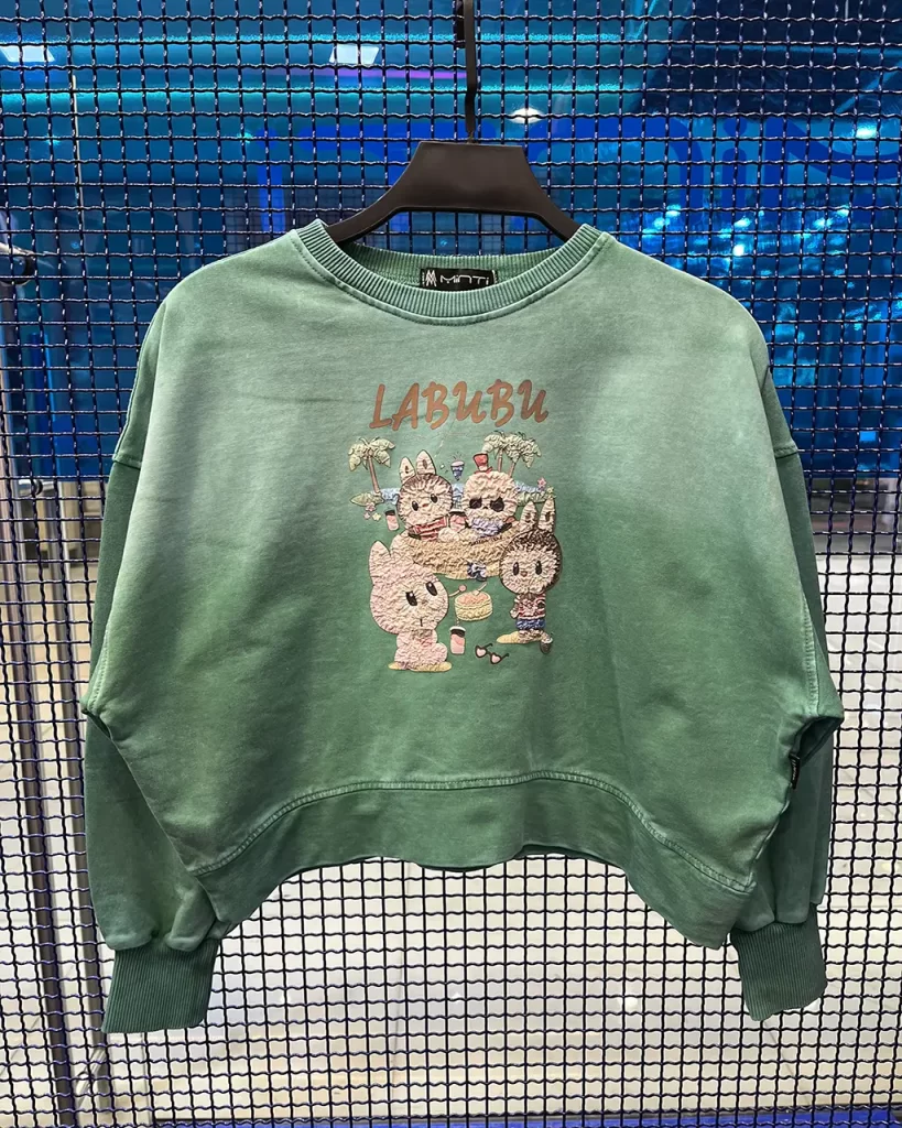 کراپ سنگشور طرح عروسک لبوبو در جزیره رنگ سبز بچگانه و نوجوان