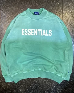 بلوز سنگشور essentials رنگ سبز